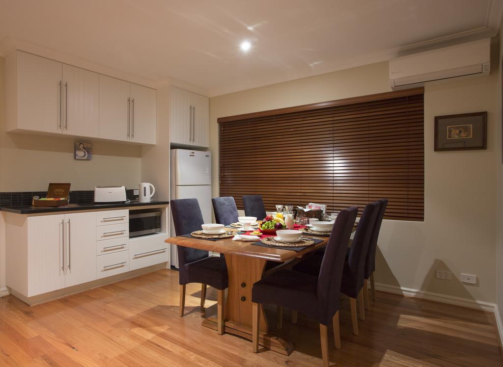 Murray River Lodge Luxury Boutique Accommodation B&B - Adults Only North Yunderup Стая снимка